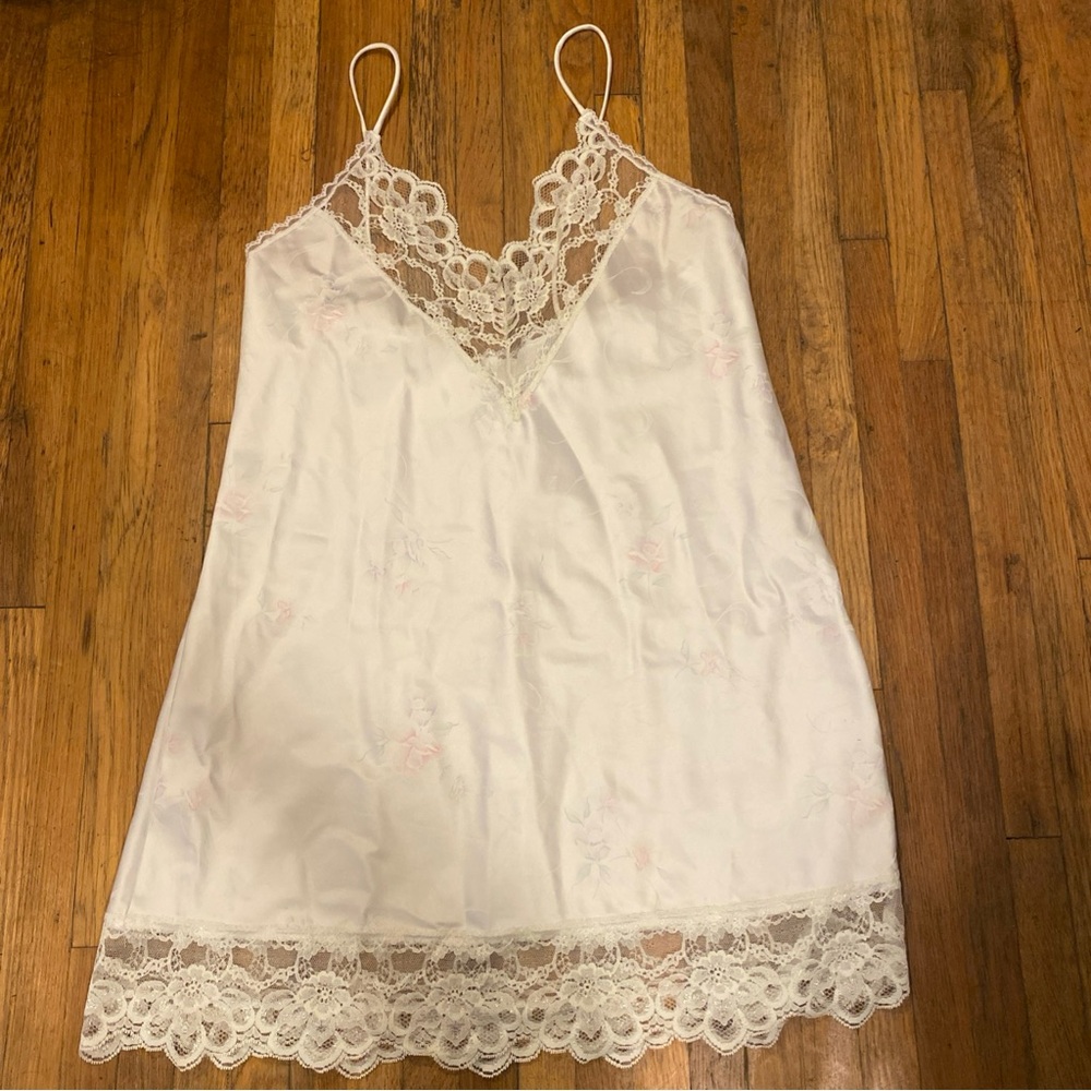 Vintage 90’s Indulgence White Floral Lace Detail Slip